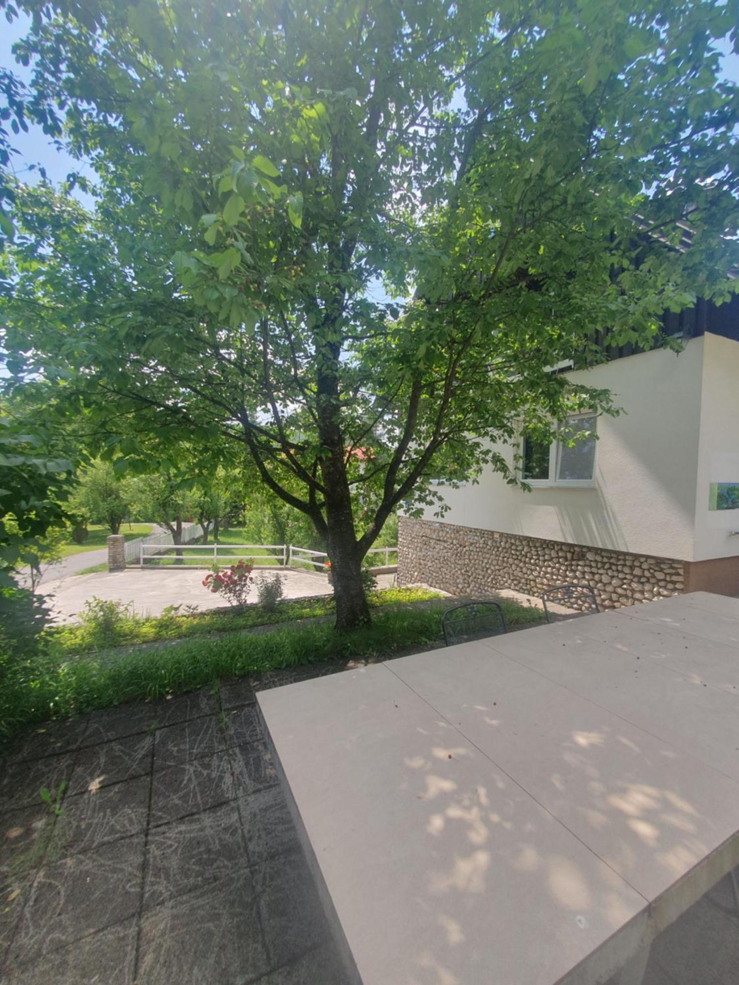 Guesthouse Nikola Plitvička Jezera Esterno foto
