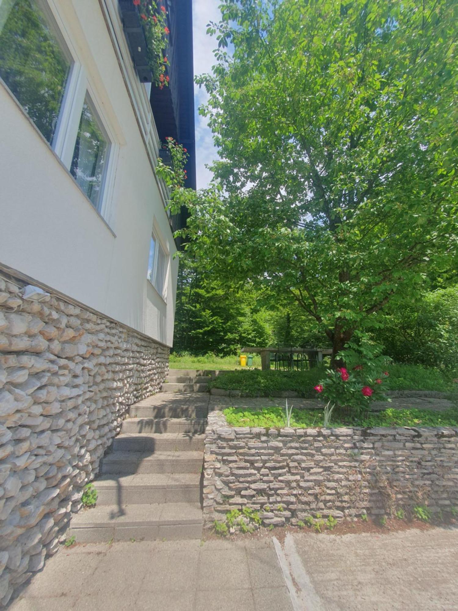 Guesthouse Nikola Plitvička Jezera Esterno foto
