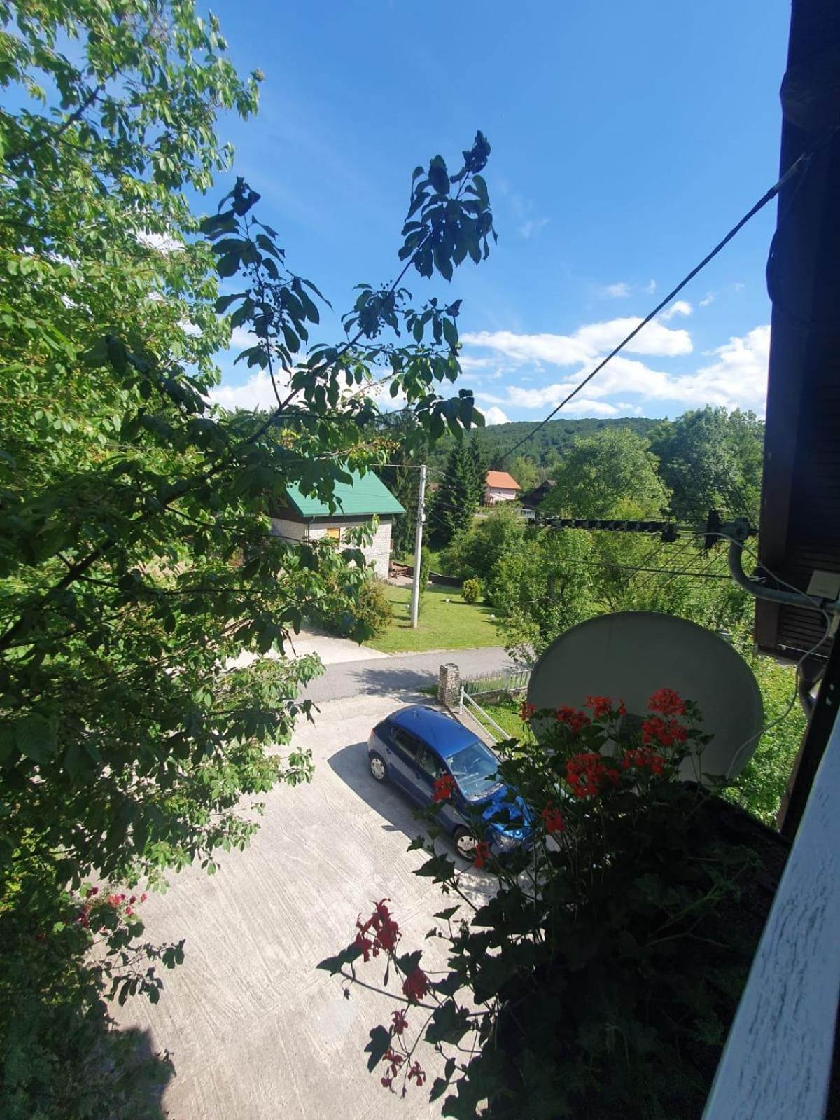 Guesthouse Nikola Plitvička Jezera Esterno foto