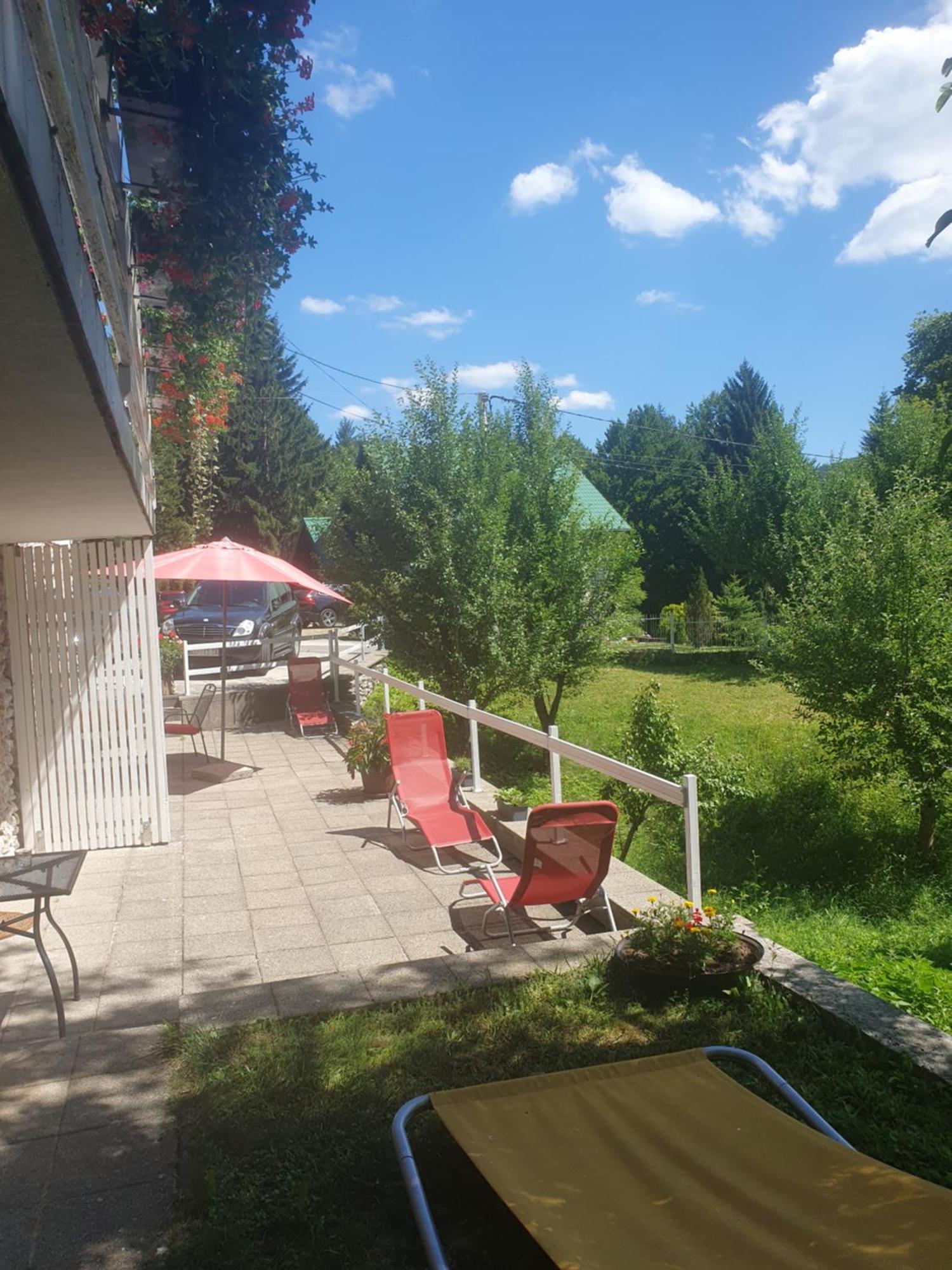 Guesthouse Nikola Plitvička Jezera Esterno foto