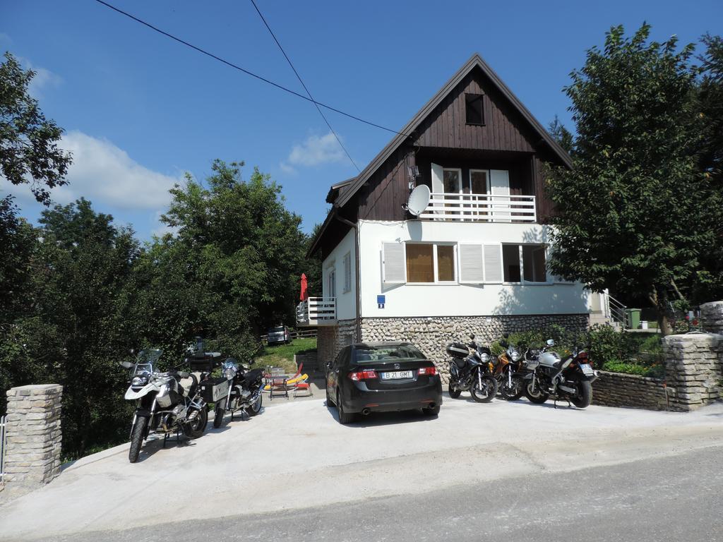 Guesthouse Nikola Plitvička Jezera Esterno foto